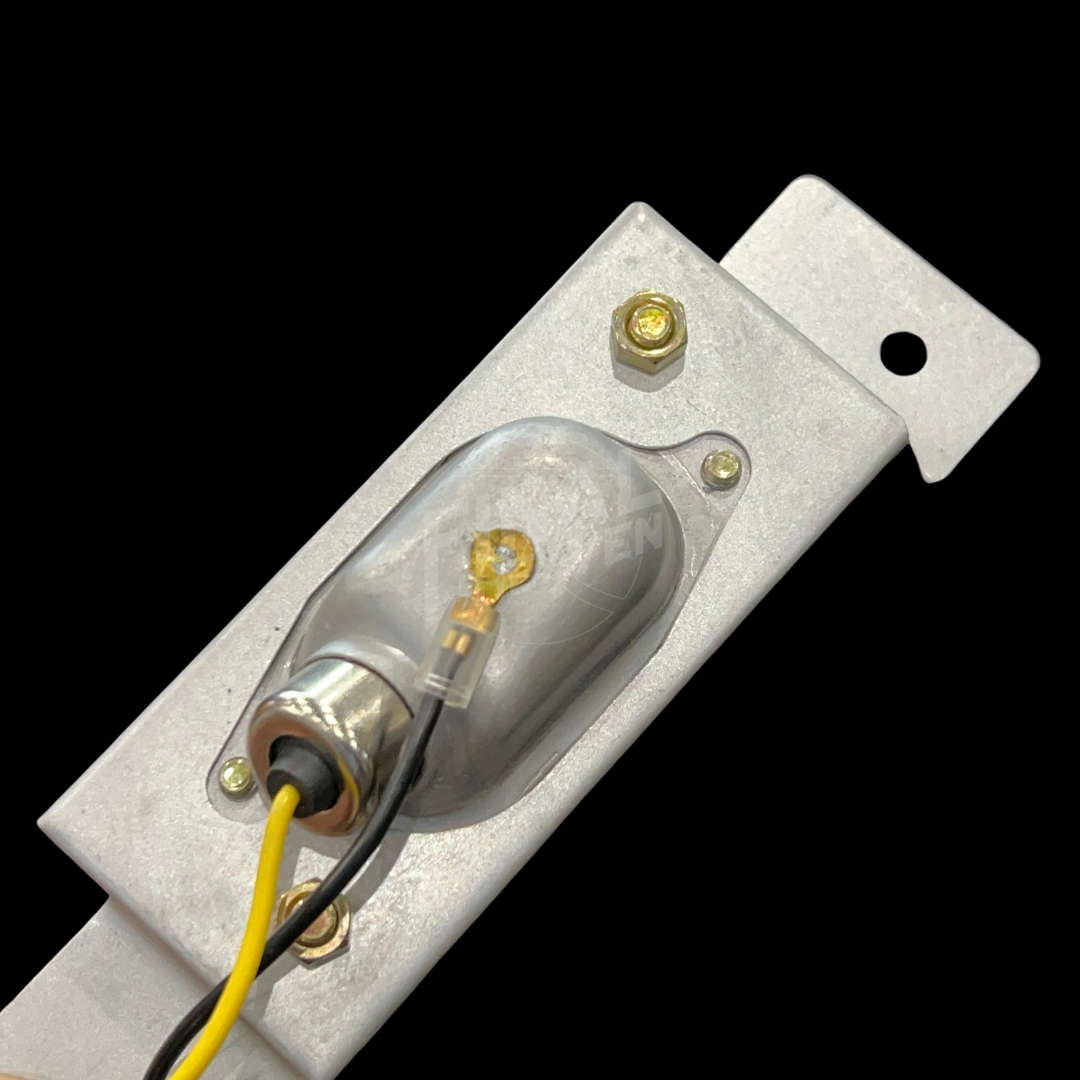 close up of license plate lamps for kgc110 nissan kenmeri skyline