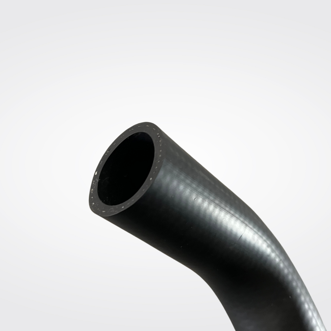 A upper and lower radiator hose set for a KGC10 Nissan Skyline 2000GT Hakosuka produced by MSpeed